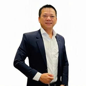 Mr Vinh Phan